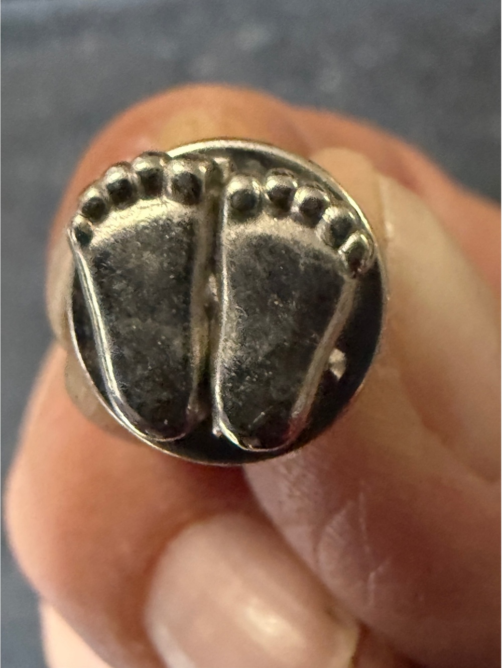 Vintage 1979 V. Evers Silver Baby Feet Lapel Pin